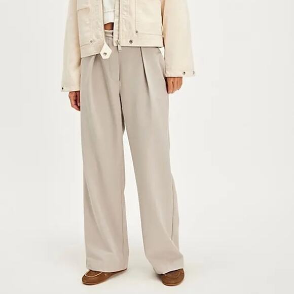Free People Pants - NWOT Women's Size S Free People Gray Pleated Wide Leg Tyler Menswear Trousers